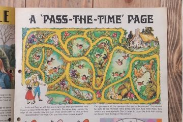 アンティーク雑貨　イギリスビンテージ　1972年　Once Upon a Time 児童雑誌(絵本)5冊セット(2)