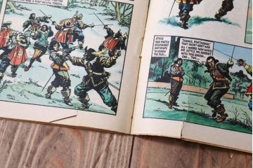 アンティーク雑貨　イギリスビンテージ　1967年　LOOK AND LEARN 児童雑誌(コミック)5冊セット(2)