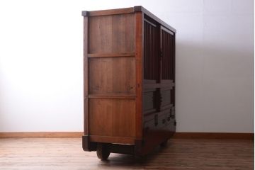 アンティーク家具　古民具・骨董　江戸期　前面欅材のかくし付きアンティーク車箪笥(帳場箪笥)
