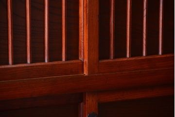 アンティーク家具　古民具・骨董　江戸期　前面欅材のかくし付きアンティーク車箪笥(帳場箪笥)