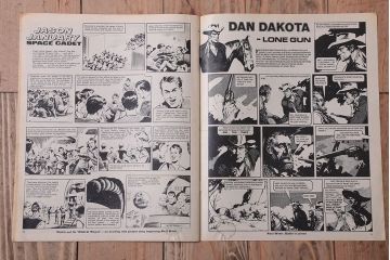 アンティーク雑貨　イギリスビンテージ　1967年　LOOK AND LEARN 児童コミック(雑誌)5冊セット(2)