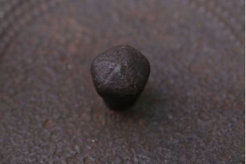 アンティーク雑貨　古民具・骨董　古い富士形あられ鉄瓶(三巌堂?)