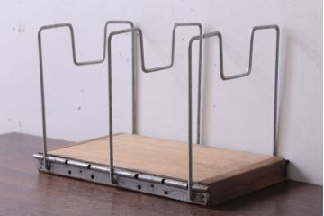 アンティーク雑貨　昭和レトロ　シンプルで小ぶりな本立て