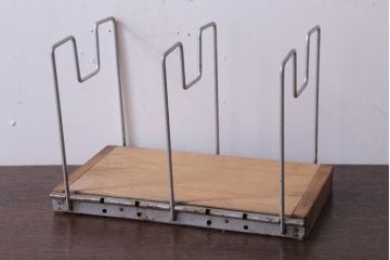 アンティーク雑貨　昭和レトロ　シンプルで小ぶりな本立て