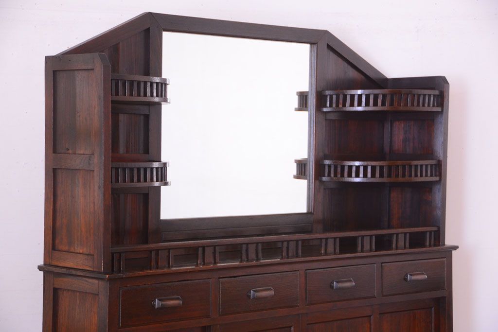 アンティーク家具　大正ロマン　古い木製の特大アンティークキャビネット(収納棚)