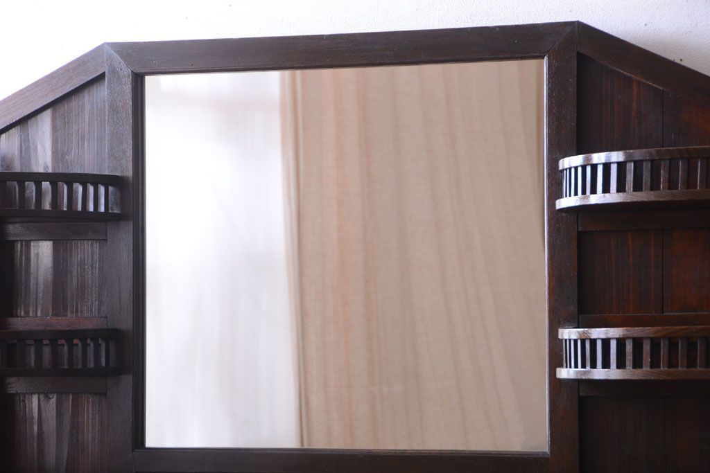 アンティーク家具　大正ロマン　古い木製の特大アンティークキャビネット(収納棚)