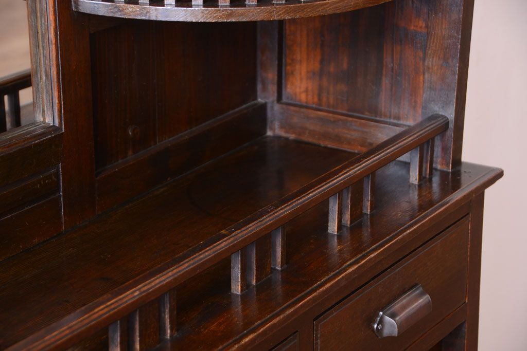 アンティーク家具　大正ロマン　古い木製の特大アンティークキャビネット(収納棚)