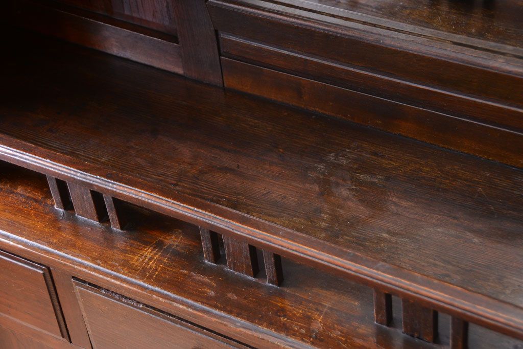 アンティーク家具　大正ロマン　古い木製の特大アンティークキャビネット(収納棚)