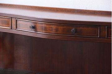 アンティーク家具　イギリスアンティーク　エレガントなデスク