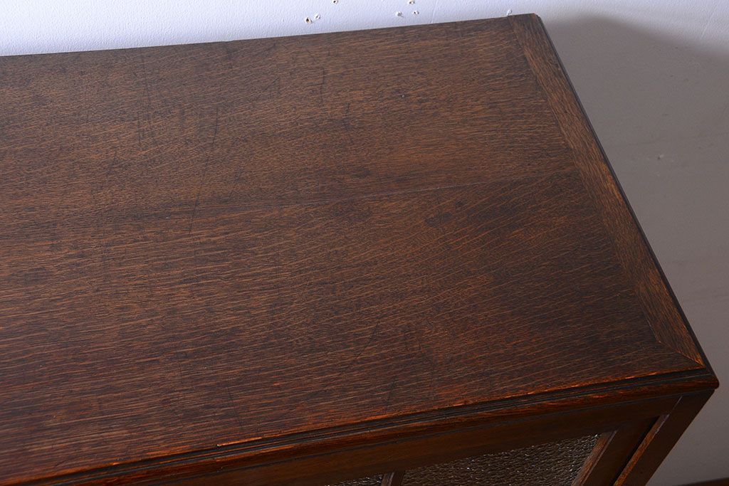 アンティーク家具　和製アンティーク　ダイヤガラス入り!古いナラ材製の上質な本箱(ブックケース)