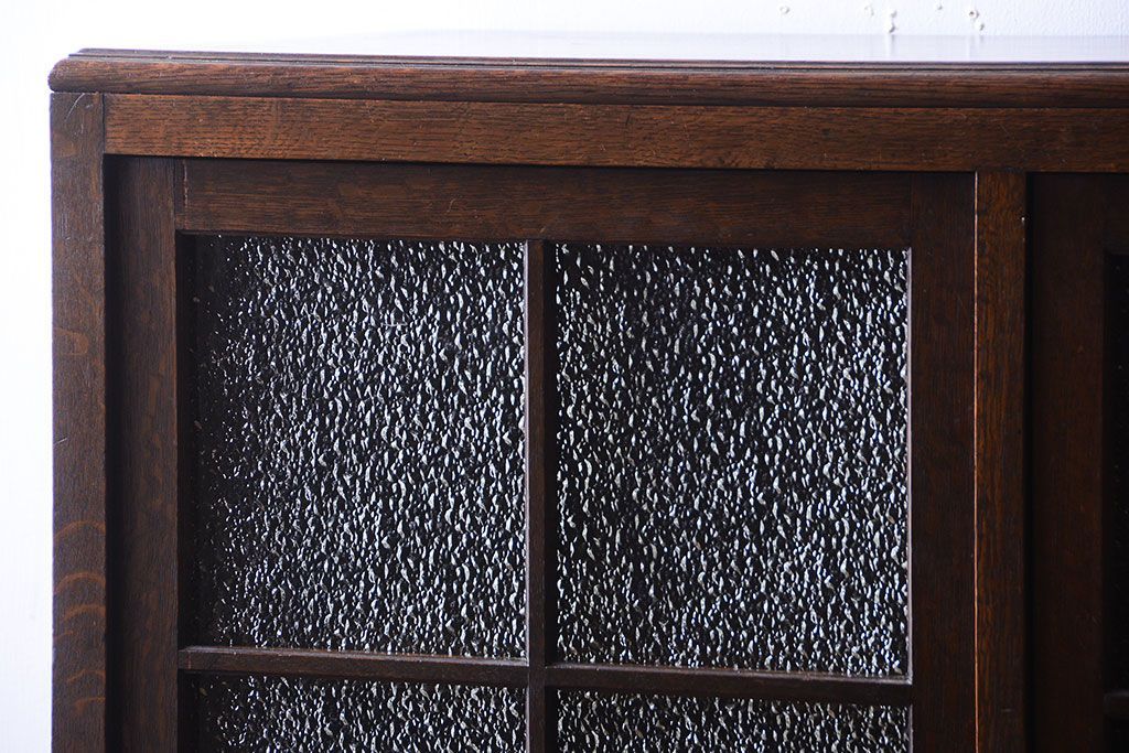 アンティーク家具　和製アンティーク　ダイヤガラス入り!古いナラ材製の上質な本箱(ブックケース)