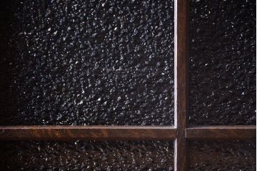 アンティーク家具　和製アンティーク　ダイヤガラス入り!古いナラ材製の上質な本箱(ブックケース)