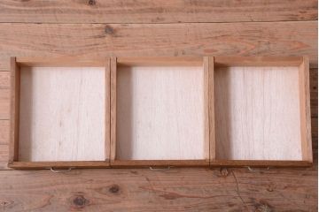 レトロ家具　昭和レトロ　デザインガラス戸!古い木のアンティーク食器棚