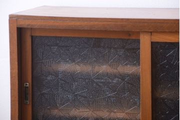 レトロ家具　昭和レトロ　デザインガラス戸!古い木のアンティーク食器棚