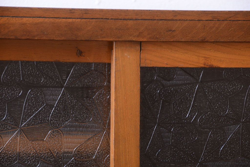 レトロ家具　昭和レトロ　デザインガラス戸!古い木のアンティーク食器棚