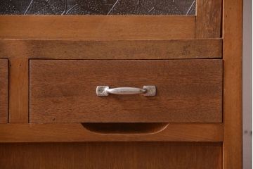 レトロ家具　昭和レトロ　デザインガラス戸!古い木のアンティーク食器棚