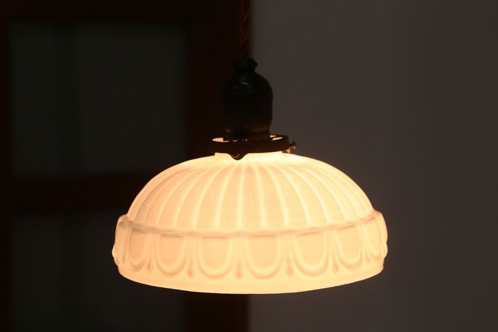 アンティーク　内被せガラスシェードのペンダントライト