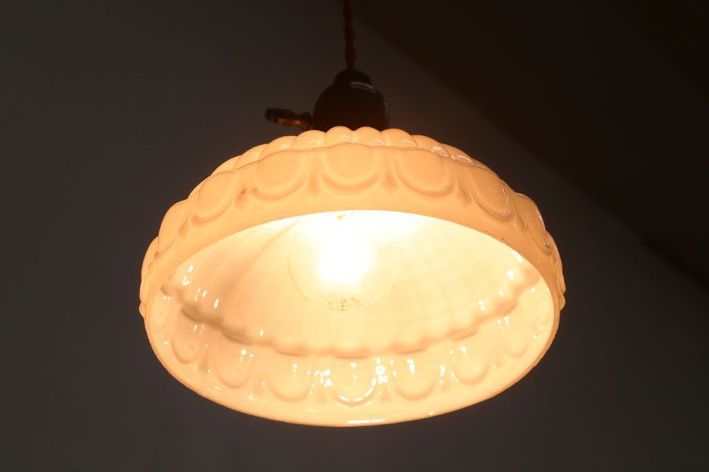 アンティーク　内被せガラスシェードのペンダントライト