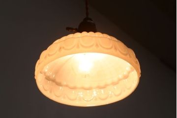 アンティーク　内被せガラスシェードのペンダントライト