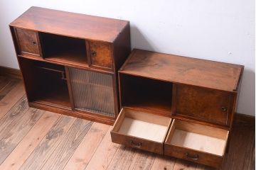 アンティーク家具　和製アンティーク　モールガラス入り!古い木の重ね茶棚(茶箪笥)