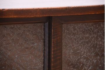 アンティーク家具　和製アンティーク　結霜ガラス引き戸の古い置床(置き床)