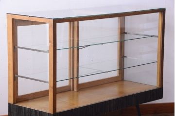 ヴィンテージ家具　昭和レトロ　鉄脚付きビンテージガラスケース(ショーケース)(2)