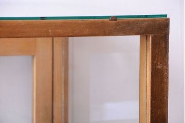 ヴィンテージ家具　昭和レトロ　鉄脚付きビンテージガラスケース(ショーケース)(2)