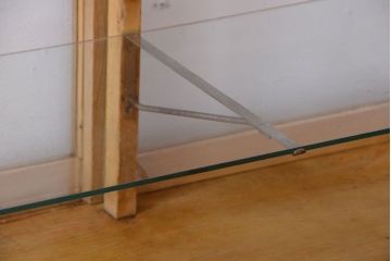 ヴィンテージ家具　昭和レトロ　鉄脚付きビンテージガラスケース(ショーケース)(2)