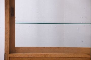 ヴィンテージ家具　昭和レトロ　鉄脚付きビンテージガラスケース(ショーケース)(2)
