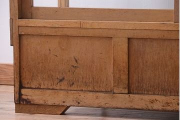 ヴィンテージ家具　昭和レトロ　鉄脚付きビンテージガラスケース(ショーケース)(2)