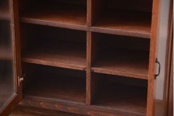 アンティーク家具　和製アンティーク　古材製!モールガラス扉付きマス目棚(収納棚)(1)