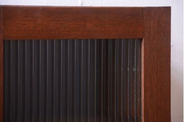 アンティーク家具　和製アンティーク　古材製!モールガラス扉付きマス目棚(収納棚)(2)