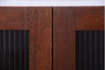 アンティーク家具　和製アンティーク　古材製!モールガラス扉付きマス目棚(収納棚)(2)