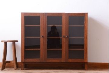 アンティーク家具　和製アンティーク　古材製!扉付きマス目棚(収納棚)(2)
