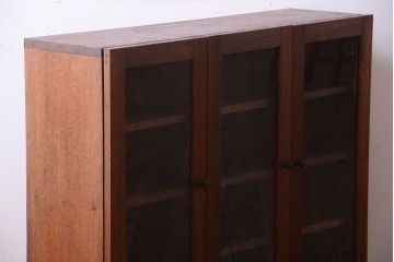 アンティーク家具　和製アンティーク　古材製!扉付きマス目棚(収納棚)(2)