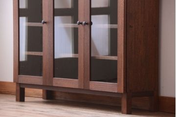 アンティーク家具　和製アンティーク　古材製!扉付きマス目棚(収納棚)(2)