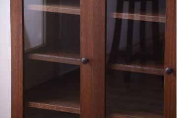アンティーク家具　和製アンティーク　古材製!扉付きマス目棚(収納棚)(2)
