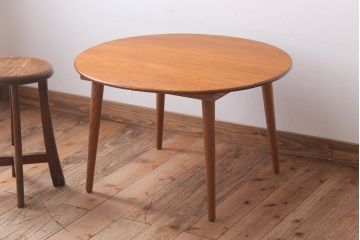 レトロ家具　昭和レトロ　古い木製のラウンドセンターテーブル(ちゃぶ台)(2)