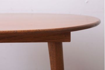 レトロ家具　昭和レトロ　古い木製のラウンドセンターテーブル(ちゃぶ台)(2)