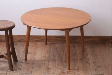 レトロ家具　昭和レトロ　古い木製のラウンドセンターテーブル(ちゃぶ台)(2)