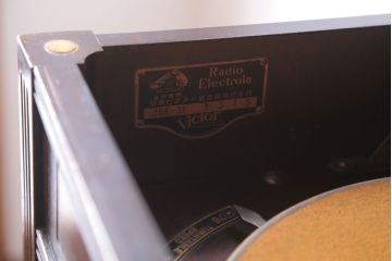 アンティーク雑貨　アンティーク　日本ビクター　Radio electrola　レコードプレーヤー