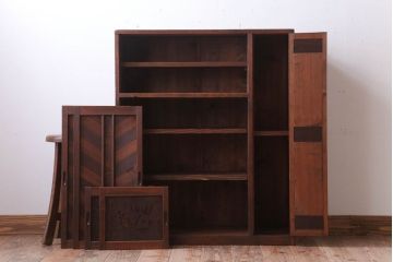 アンティーク家具　和製アンティーク　古い木製の小ぶりな収納棚(下駄箱)(2)