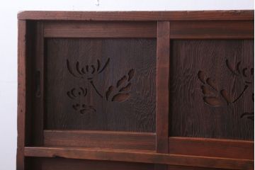 アンティーク家具　和製アンティーク　古い木製の小ぶりな収納棚(下駄箱)(2)