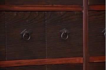 アンティーク家具　古民具・骨董　明治期　古い杉材の小ぶりな薬箪笥(時代箪笥)