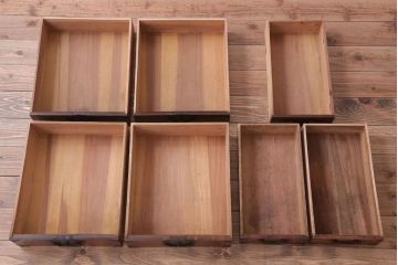 アンティーク家具　古民具・骨董　明治期　玉杢　前面欅材!厚手金具の角手仙台帳場箪笥(仙台箪笥)