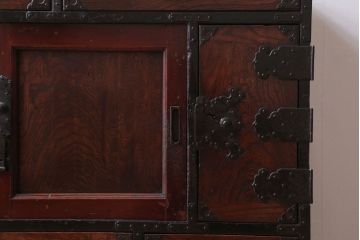アンティーク家具　古民具・骨董　明治期　玉杢　前面欅材!厚手金具の角手仙台帳場箪笥(仙台箪笥)