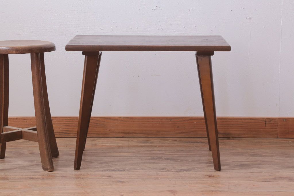 レトロ家具　アンティーク　昭和レトロな古い木製のサイドテーブル(センターテーブル)