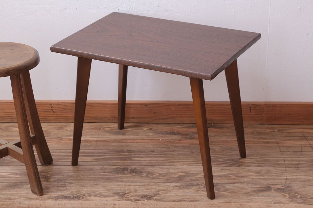 レトロ家具　アンティーク　昭和レトロな古い木製のサイドテーブル(センターテーブル)