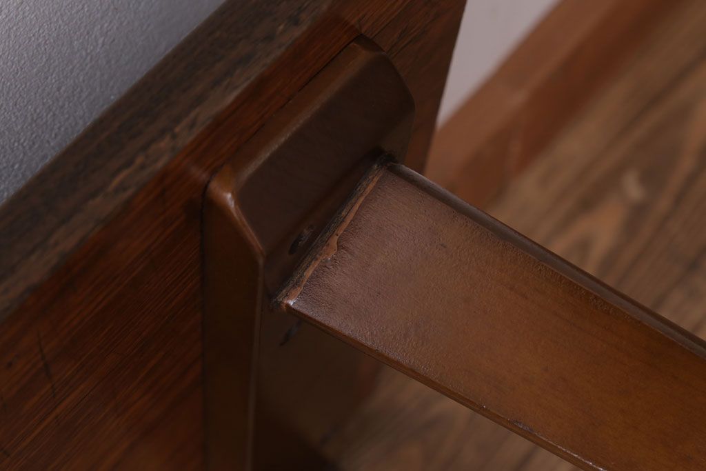 レトロ家具　アンティーク　昭和レトロな古い木製のサイドテーブル(センターテーブル)