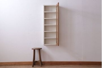 アンティーク家具　アンティークペイント　気泡ガラス扉!お洒落な縦型壁掛け戸棚(2)
